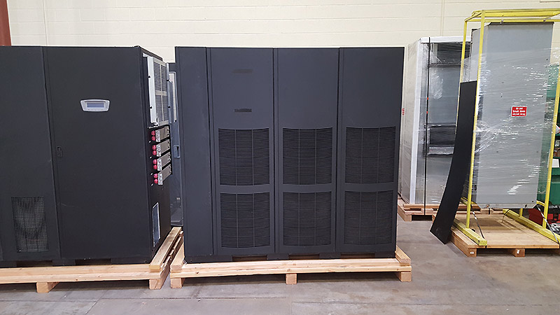 Eaton Powerware 9395 825 kVA Eaton Powerware 9395 825 kVA