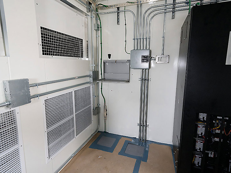 Toshiba G9000 Series 500 kVA UPS Trailer Mounted Toshiba G9000 Series 500 kVA UPS Trailer Mounted