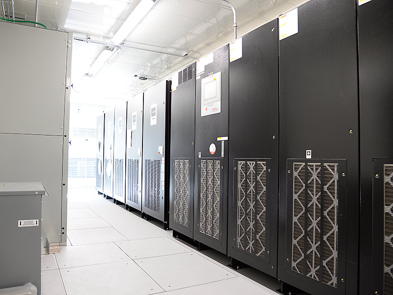 Toshiba G9000 Series 500 kVA UPS Trailer Mounted Toshiba G9000 Series 500 kVA UPS Trailer Mounted