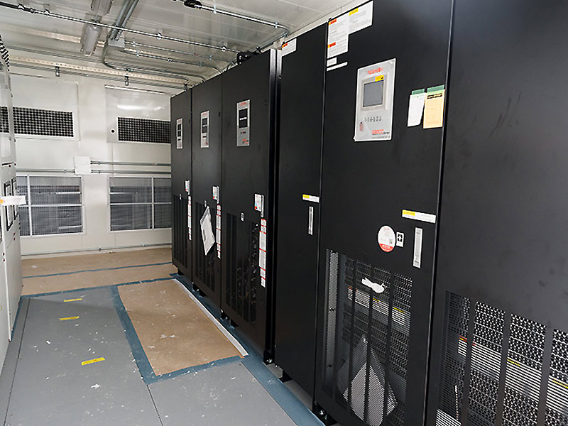 Toshiba G9000 Series 500 kVA UPS Trailer Mounted Toshiba G9000 Series 500 kVA UPS Trailer Mounted